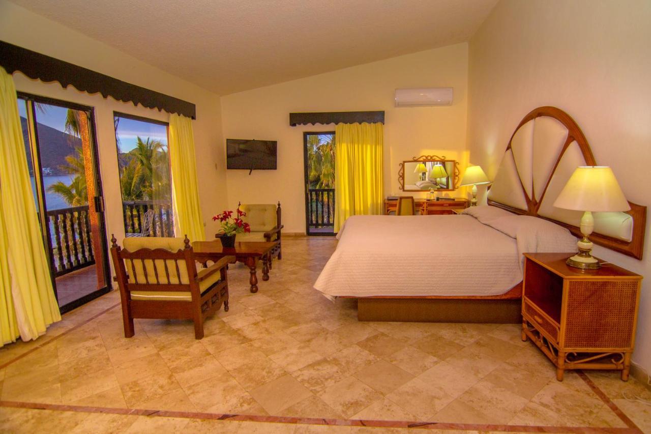 Junior Suite Beach Front