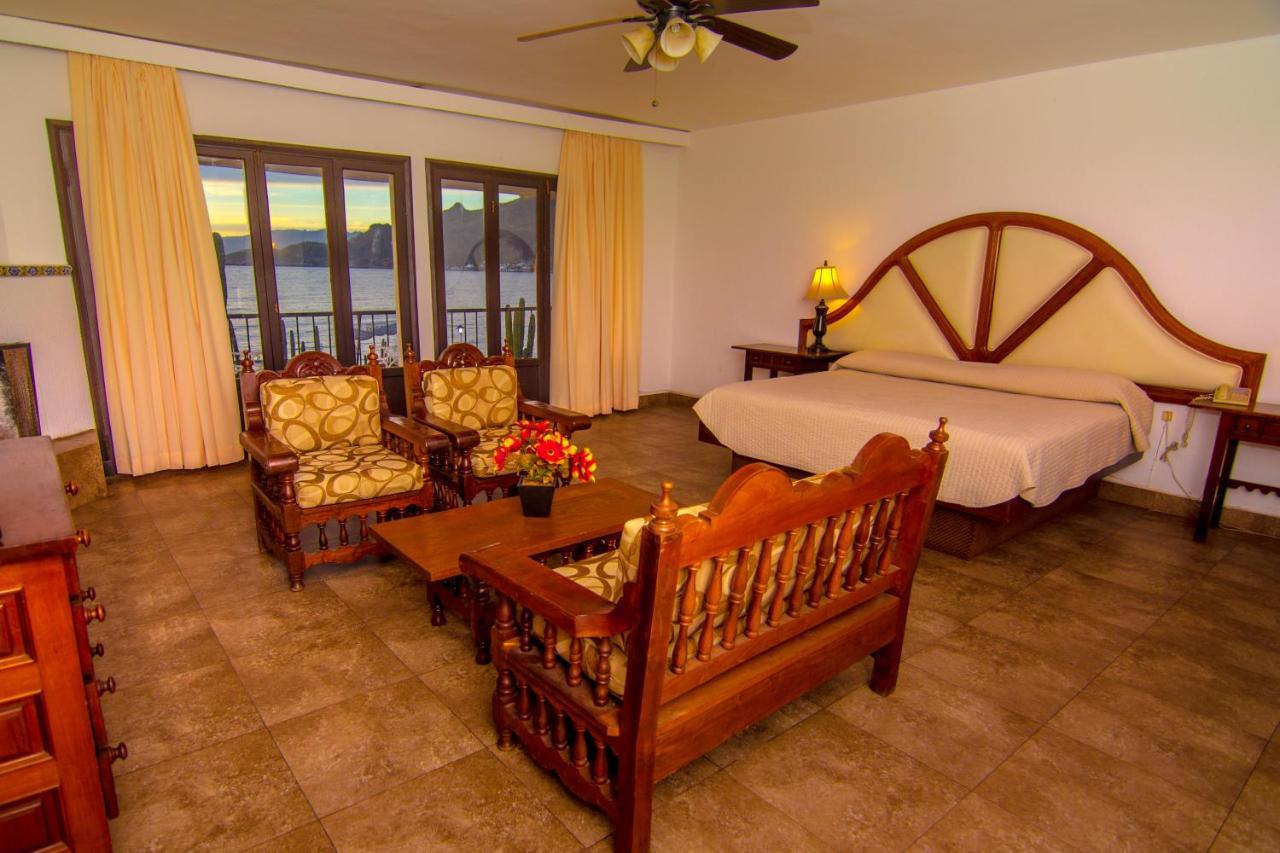Junior Suite Beach Front